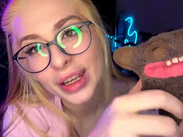 MelissaTsosie live cam on BongaCams