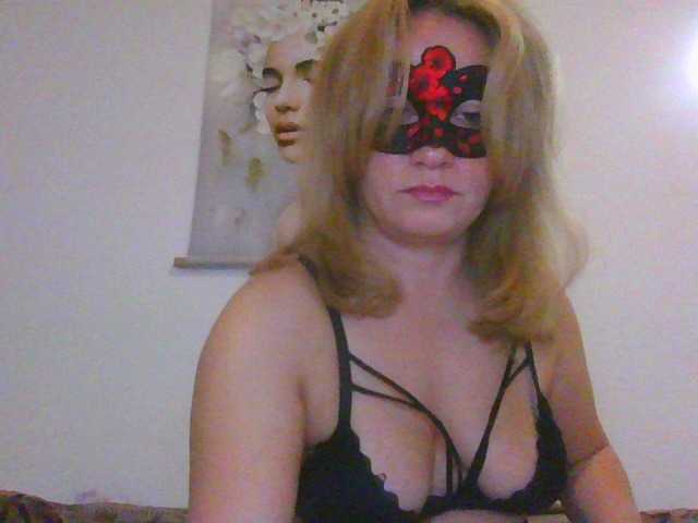 eliza69hot live cam on BongaCams