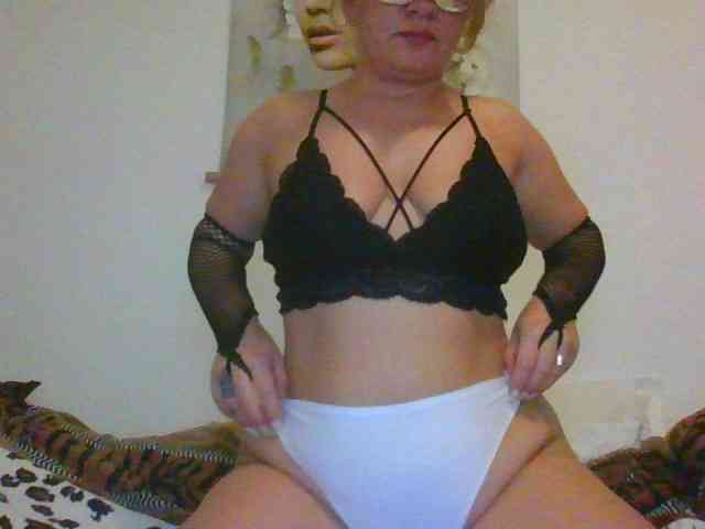Modella: eliza69hot