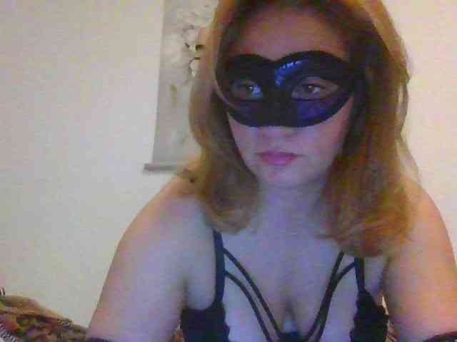 Modella: eliza69hot