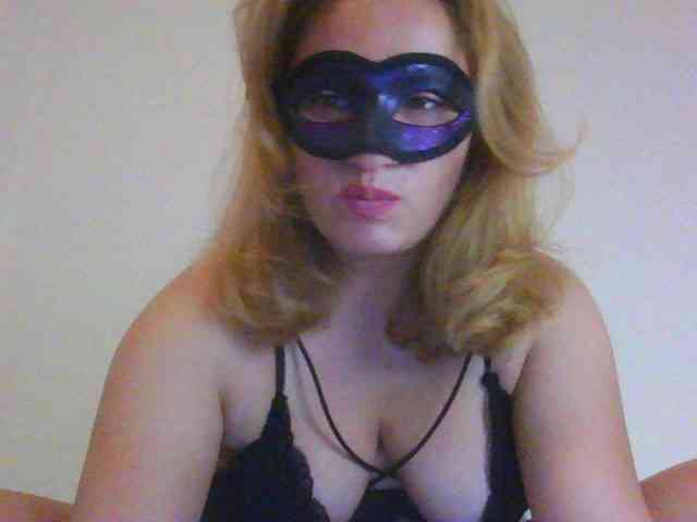 Modella: eliza69hot