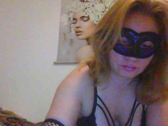 Modella: eliza69hot