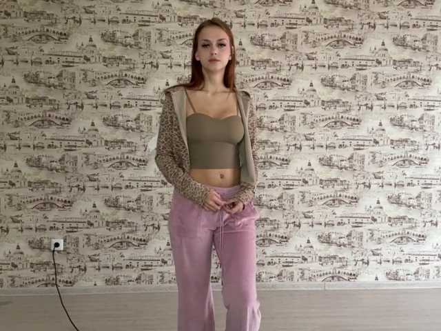 OraliaRand live cam on BongaCams
