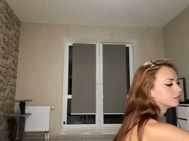 OraliaRand live cam on BongaCams