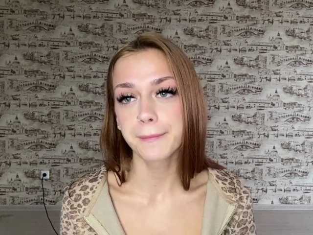OraliaRand live cam on BongaCams