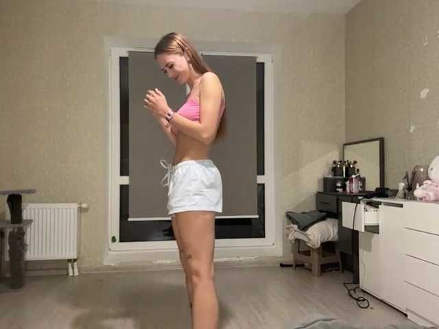 OraliaRand live cam on BongaCams