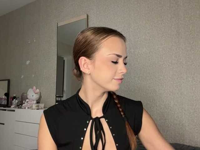 OraliaRand live cam on BongaCams