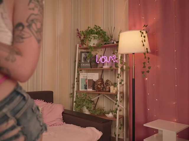 KimTease live cam on BongaCams