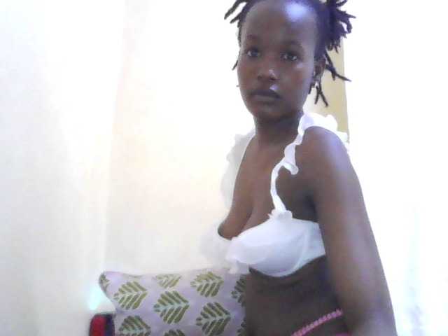 Diva-queen33 live cam preview