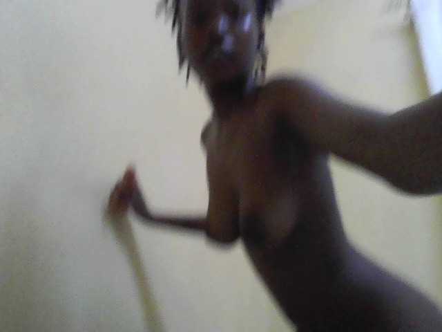 Diva-queen33 live cam