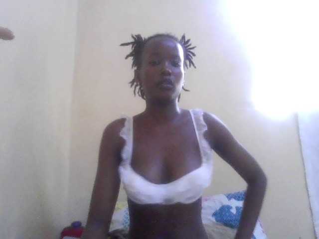 Diva-queen33 live cam