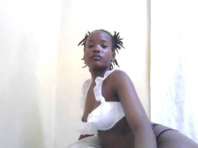 Diva-queen33 live cam