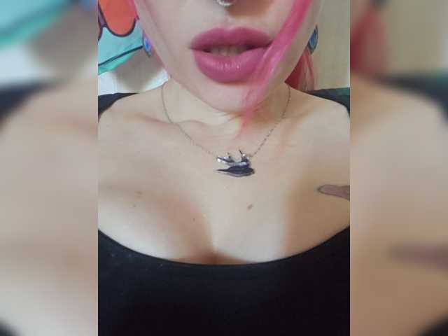 Pinkipink live cam on BongaCams