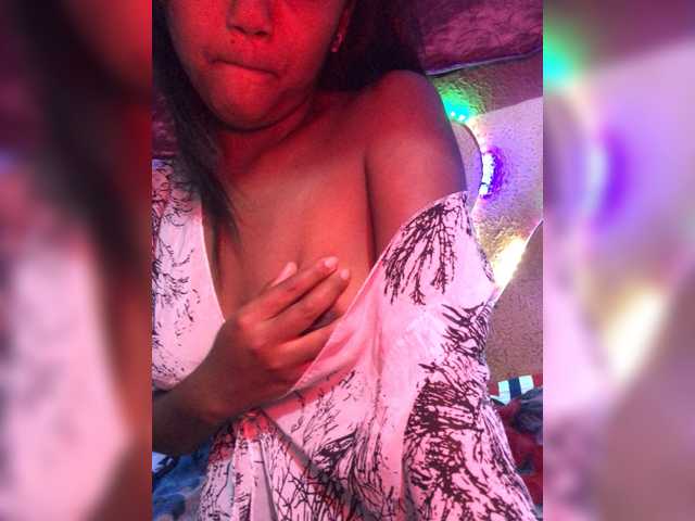 Sweetmia1 live cam on BongaCams