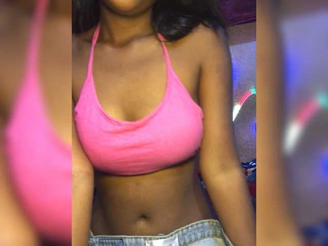Sweetmia1 live cam on BongaCams