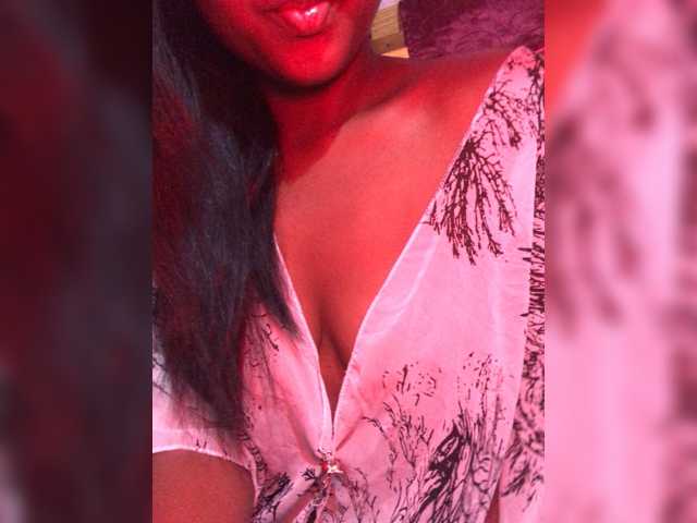 Sweetmia1 live cam on BongaCams