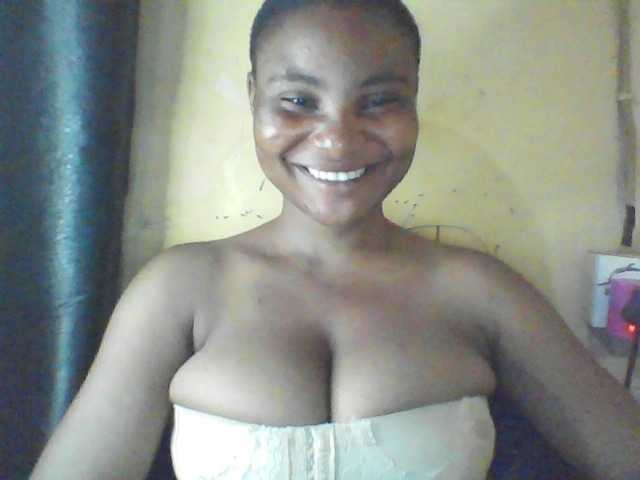 Fuckmypussyx live cam on BongaCams