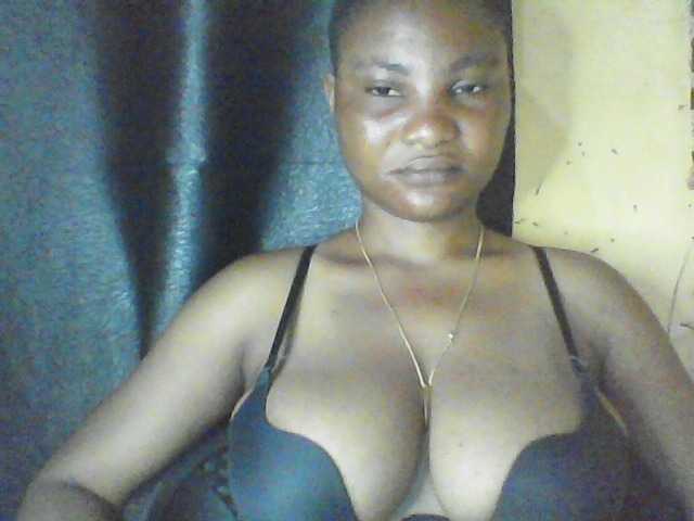 Fuckmypussyx live cam on BongaCams