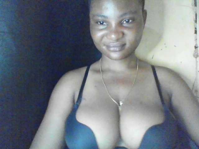 Fuckmypussyx live cam on BongaCams
