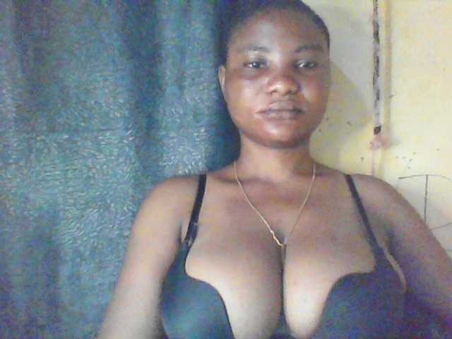 Fuckmypussyx live cam on BongaCams