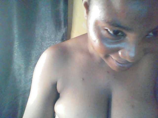 Fuckmypussyx live cam on BongaCams