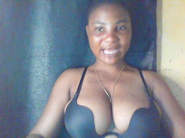 Fuckmypussyx live cam on BongaCams