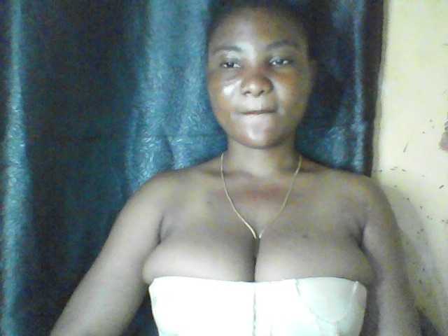 Fuckmypussyx live cam on BongaCams