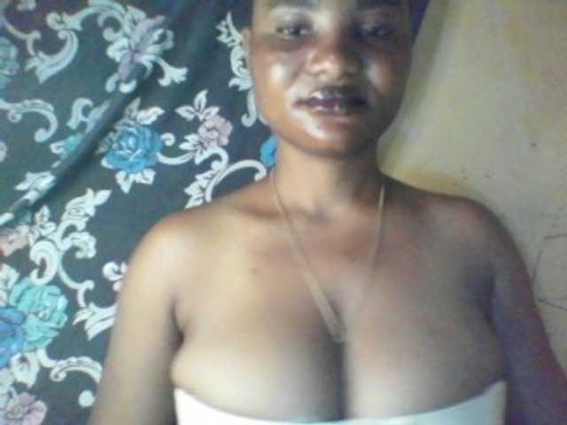 Fuckmypussyx live cam on BongaCams