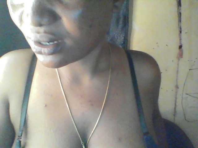 Fuckmypussyx live cam on BongaCams