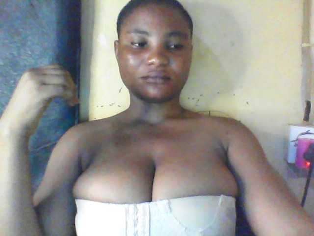 Fuckmypussyx live cam on BongaCams