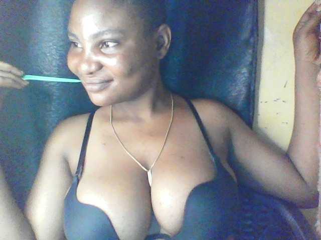 Fuckmypussyx live cam on BongaCams