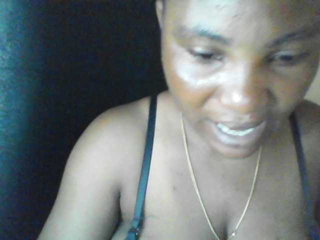 Fuckmypussyx live cam on BongaCams