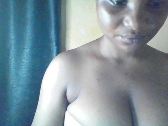 Fuckmypussyx live cam on BongaCams