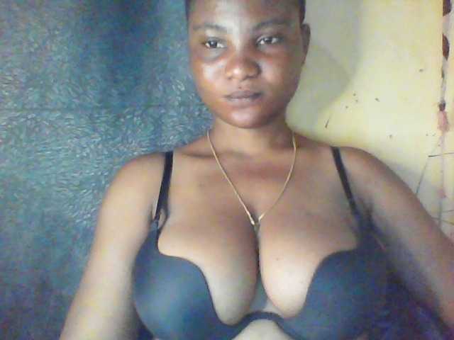 Fuckmypussyx live cam on BongaCams
