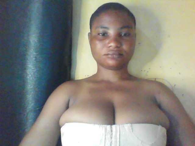 Fuckmypussyx live cam on BongaCams