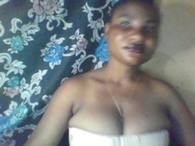 Fuckmypussyx live cam on BongaCams