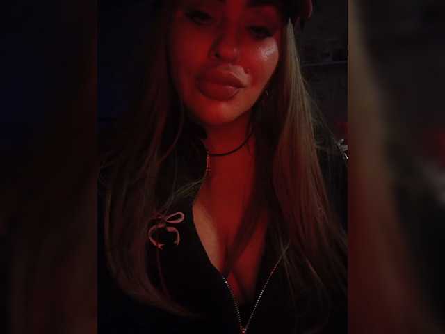 Lilablack live cam on BongaCams