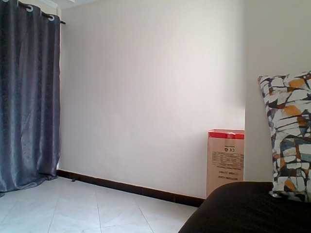 Petitebabe5 live cam on BongaCams