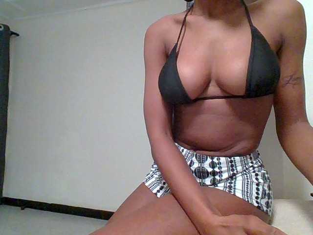 Petitebabe5 live cam on BongaCams