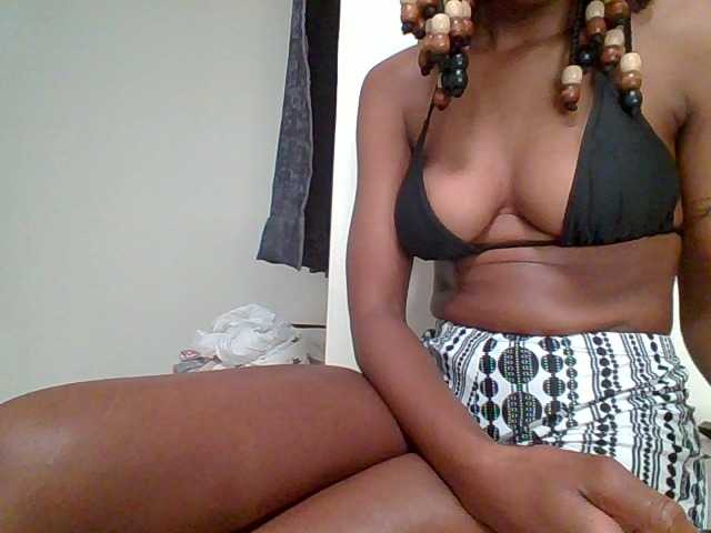 Petitebabe5 live cam preview