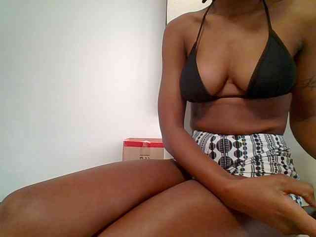 Model: Petitebabe5