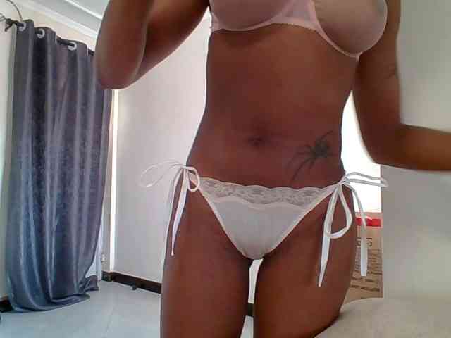 Model: Petitebabe5