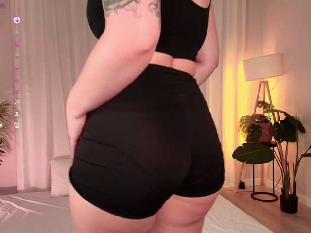 MarsiFox live cam on BongaCams