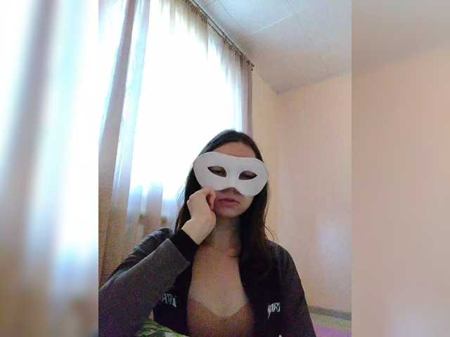Elena13141516 live cam on BongaCams