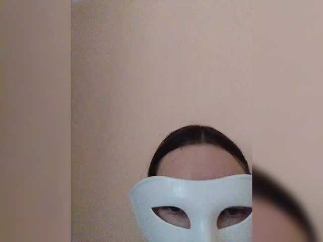 Elena13141516 live cam on BongaCams