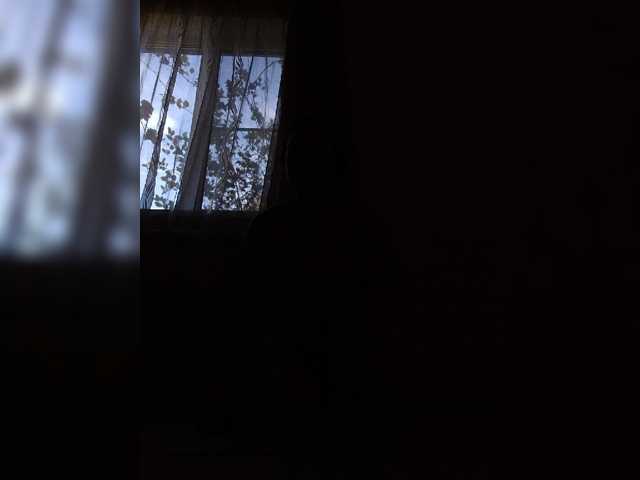 Elena13141516 live cam on BongaCams