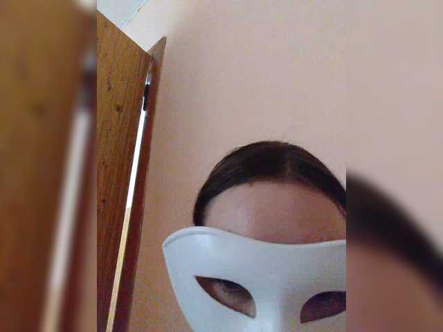 Elena13141516 live cam on BongaCams