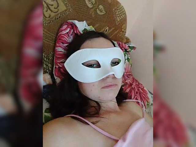 Elena13141516 live cam on BongaCams