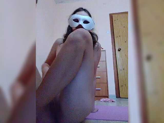 Elena13141516 live cam on BongaCams