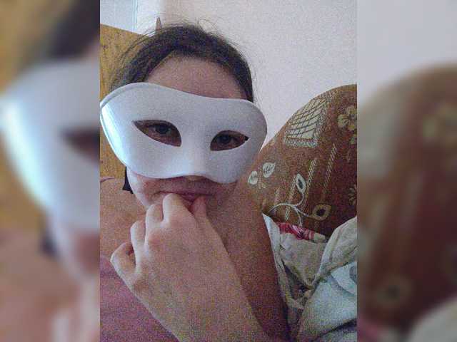 Elena13141516 live cam on BongaCams